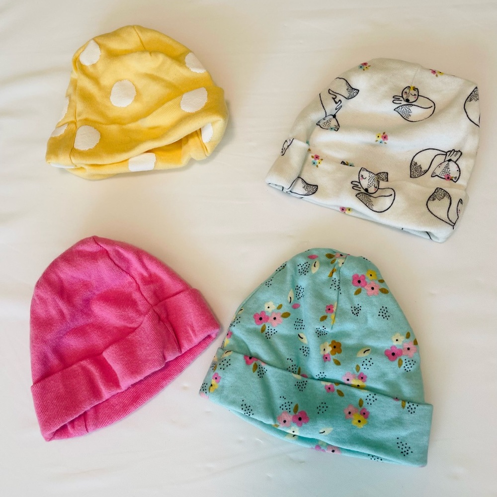 Set of 4 hats [infant] 0-6 months